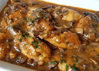 Poulet sauté chasseur, un plat purement italienne.