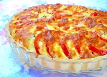 Tarte à la tomate et au basilic légère.