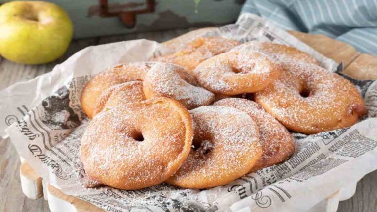 Beignets Aux Pommes Fa On Cyril Lignac Delicieux Id E Recette