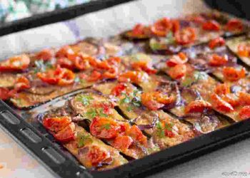 Gratin estivale de courgettes aux tomates