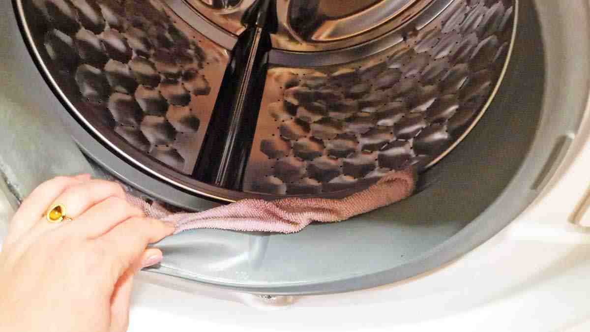 comment-enlever-toute-la-moisissure-du-joint-de-la-machine-a-laver-avec-le-remede-aux-deux-chiffons