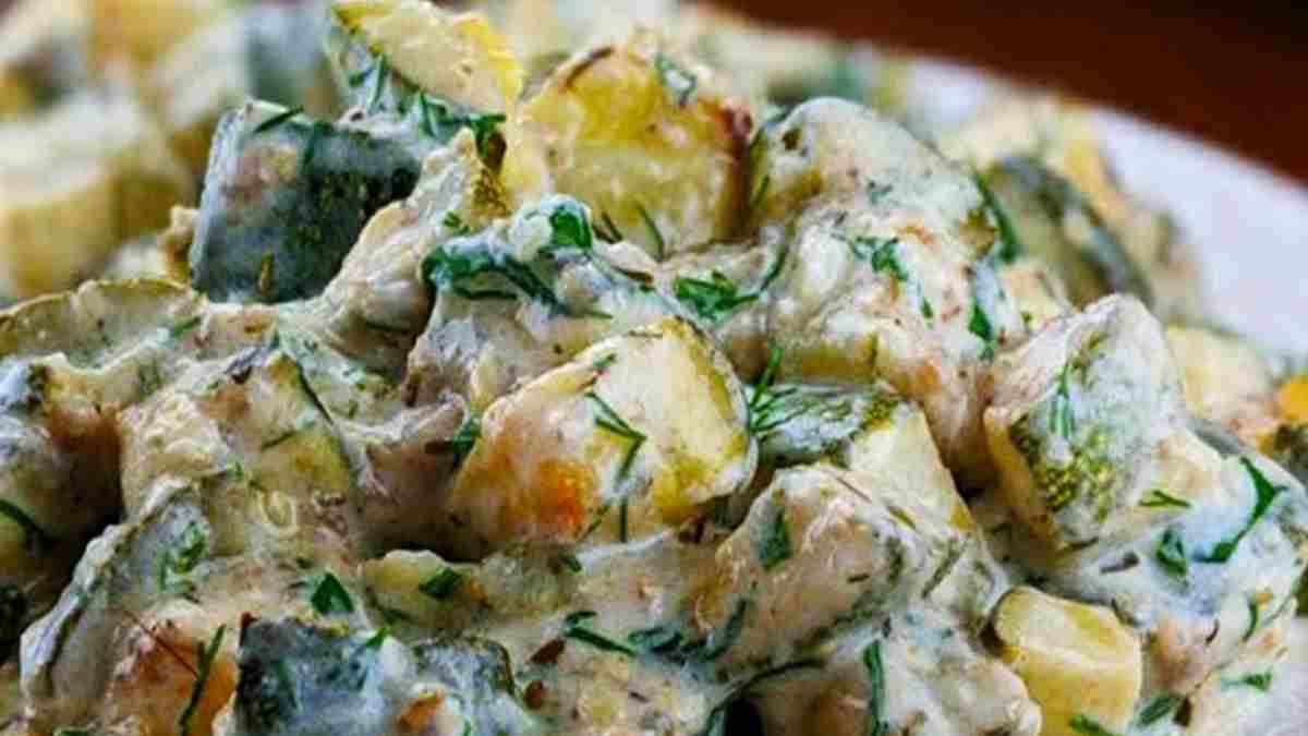 salade-de-courgettes-au-yaourt-lavez-vous-deja-preparee-en-accompagnement-seulement-120-kcal