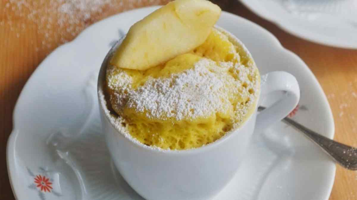 le-cup-cake-aux-pommes-qui-se-prepare-en-1-minute-il-ne-contient-que-160-calories