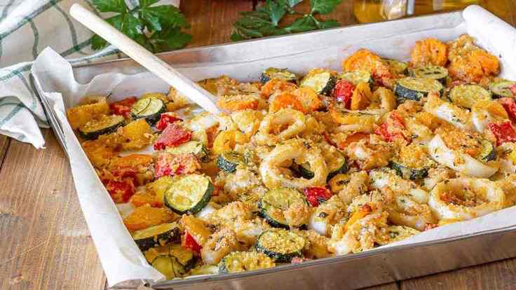 crevettes-et-calamars-gratines-aux-legumes-la-recette-legere-prete-a-emporter-seulement-260-kcal-2