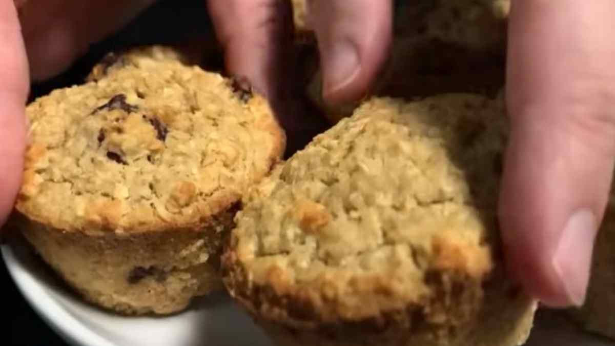 muffins-sucres-sans-farine-je-les-fais-avec-de-lavoine-des-pommes-et-des-noix-parfaits-pour-ceux-qui-aiment-rester-en-forme-vous-devriez-les-essayer