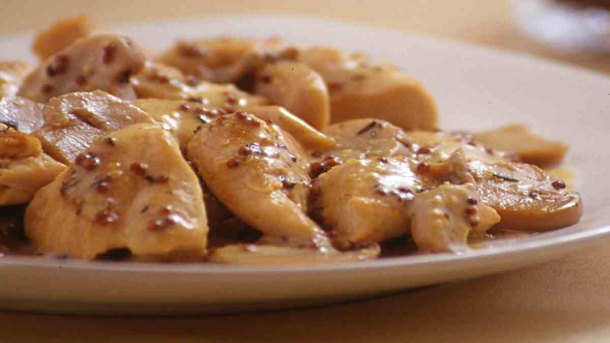 pour-poulet-a-la-moutarde-et-aux-champignons-sauce-legere-au-yaourt