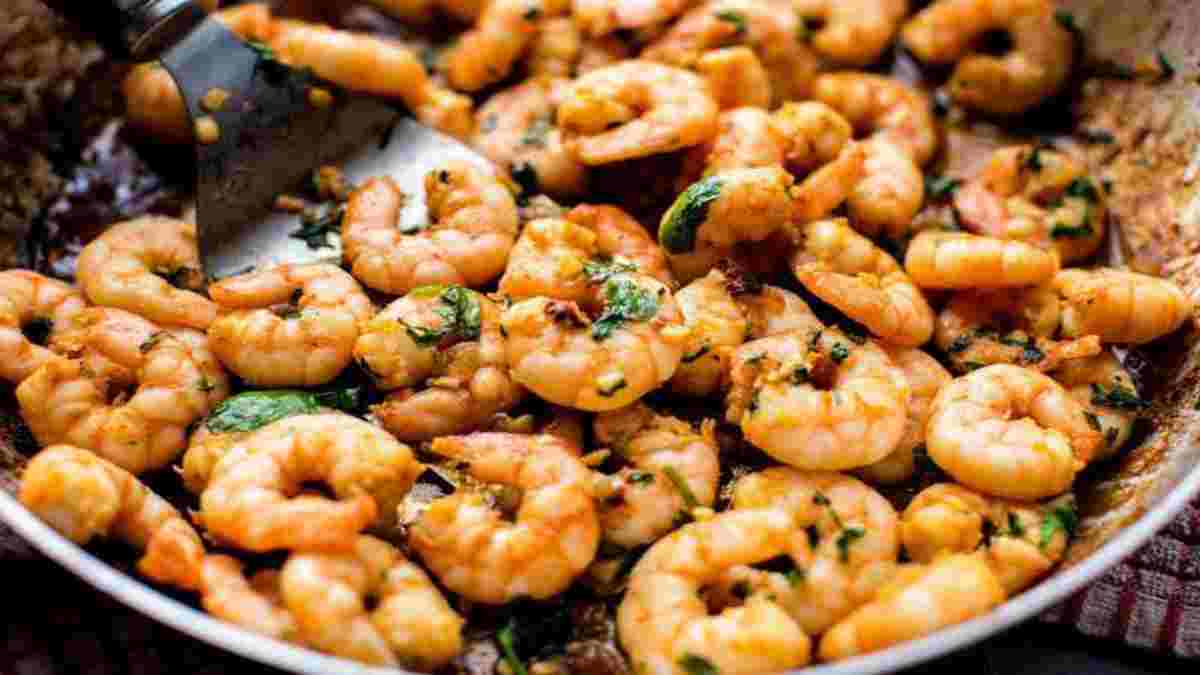 crevettes-sautees-a-lail