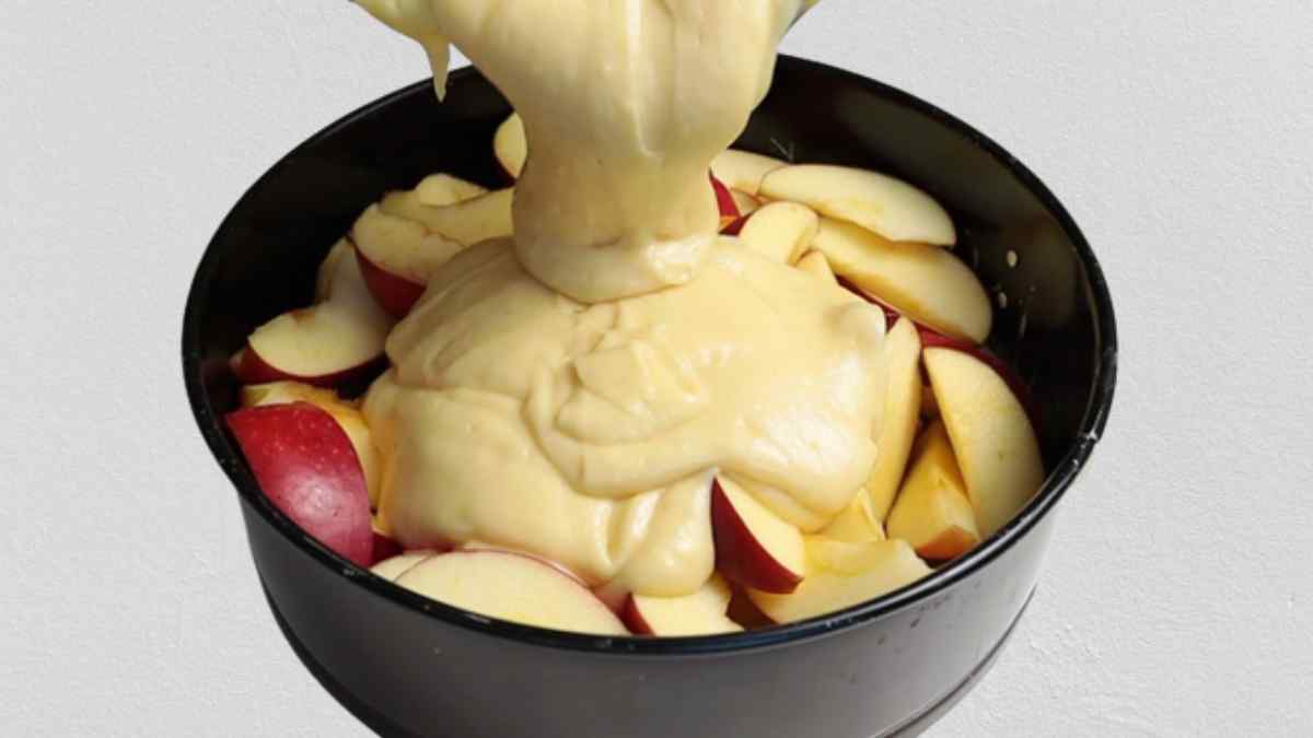 gateau-au-yaourt-aux-pommes-avec-2-oeufs