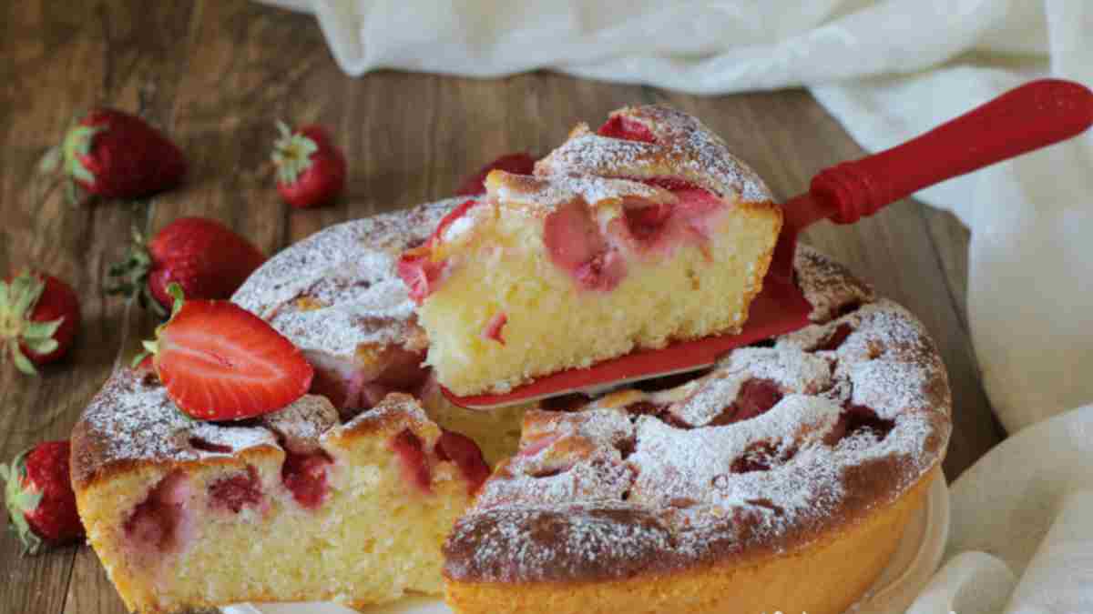 gateau-aux-fraises-et-au-yaourt-moelleux