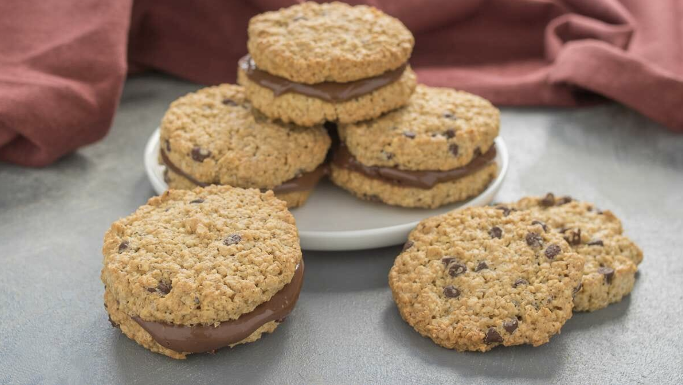 biscuits-croquants-a-lavoine-et-au-chocolat-a-gouter-a-saveur-incomparable-2