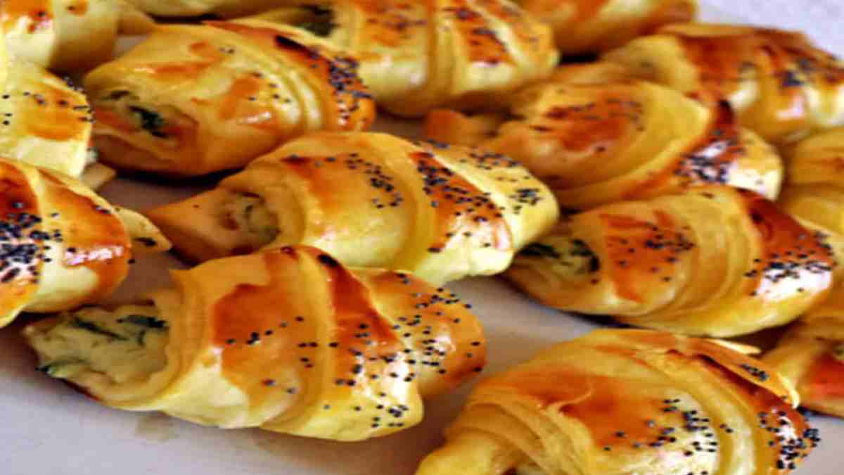 croissants-feuilletes-au-saumon-pour-lapero