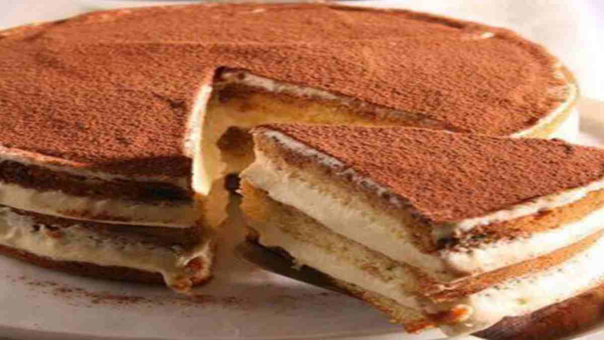 gateau-tiramisu-au-cafe-dessert-traditionnel