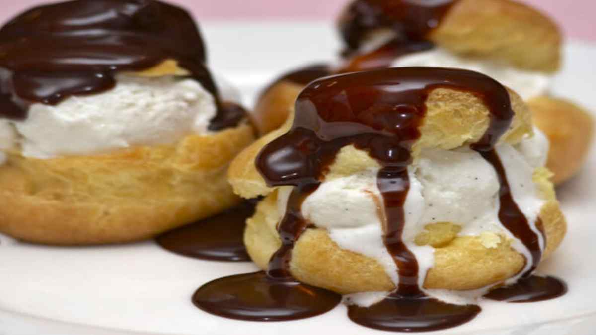 profiteroles-au-chocolat-dessert-gourmand