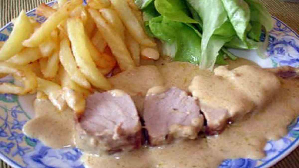 filet-mignon-a-la-creme-et-a-la-moutarde-delicieux