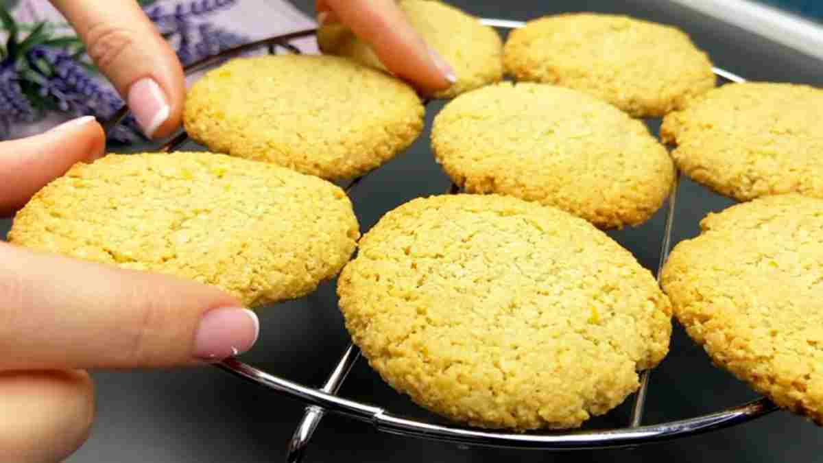 je-nutilise-pas-de-farine-de-beurre-doeufs-et-de-lait-voici-comment-je-prepare-ces-biscuits-cest-tres-simple