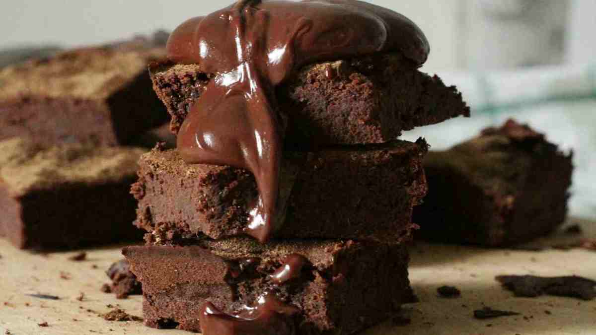 je-prepare-ces-brownies-banane-et-chocolat-comme-dessert-a-seulement-220-kcal