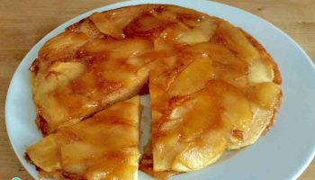 la-tarte-aux-pommes-cuite-a-la-poele-delicieuse-et-facile