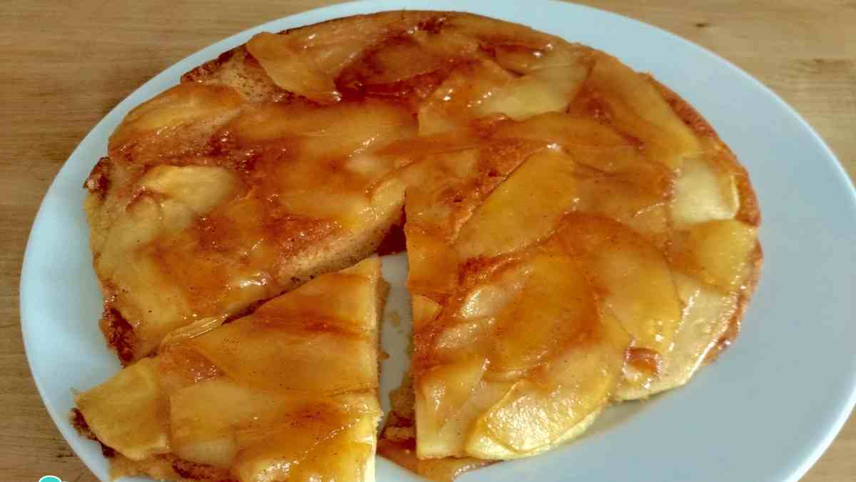 la-tarte-aux-pommes-cuite-a-la-poele-delicieuse-et-facile