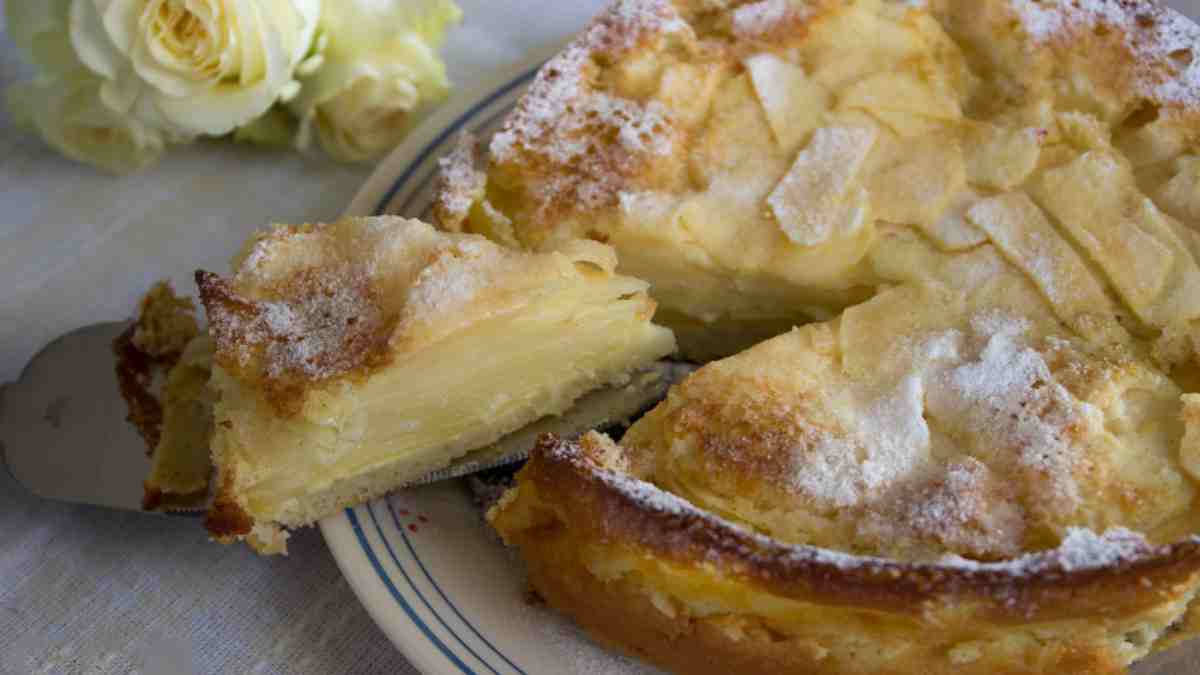 la-tarte-aux-pommes-et-au-lait-invisible-si-moelleuse-quelle-fond-en-bouche