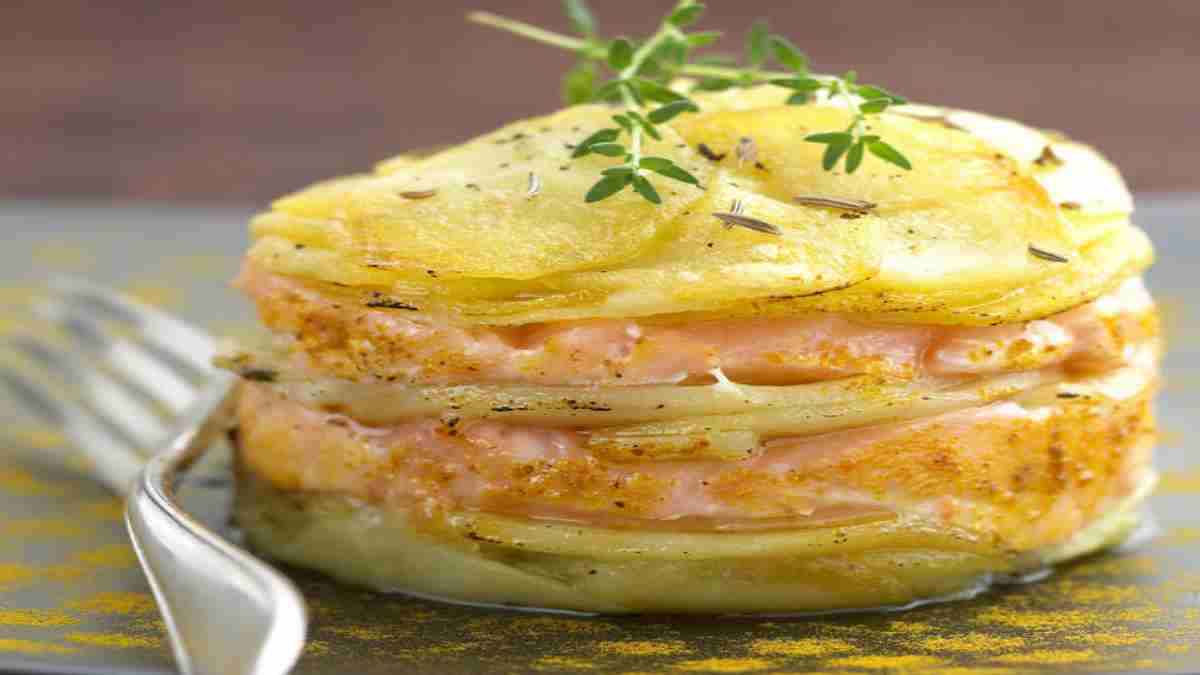 millefeuille-de-pommes-de-terre-au-saumon-gourmand