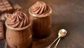 mousse-au-chocolat-legere-seulement-3-ingredients-super-dietetique-et-delicieuse