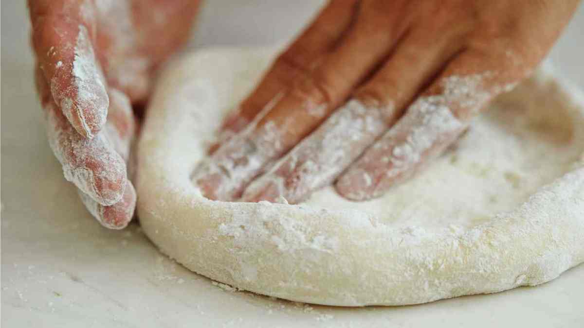 pizza-blanche-ultra-moelleuse-et-super-douce-comme-celle-de-la-boulangerie-mais-faite-maison