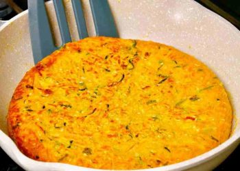 pas-doeufs-jai-prepare-cette-omelette-saine-pour-le-diner-riche-en-proteines-et-en-fibres