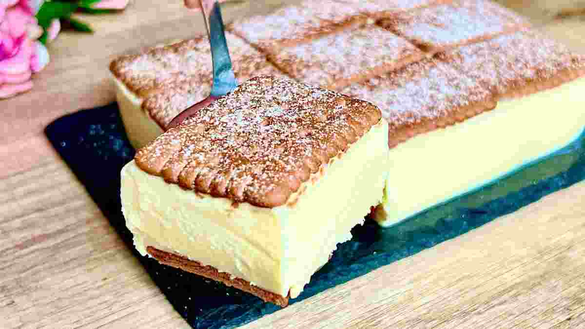 je-prepare-une-creme-au-yaourt-et-avec-des-biscuits-je-realise-un-delicieux-dessert-cremeux