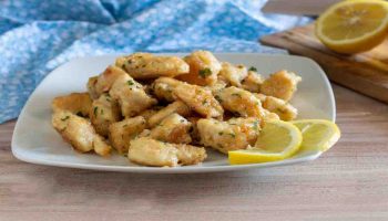 bocconcini-de-poulet-au-citron-realisez-cette-recette-en-5-minutes-chaque-soir